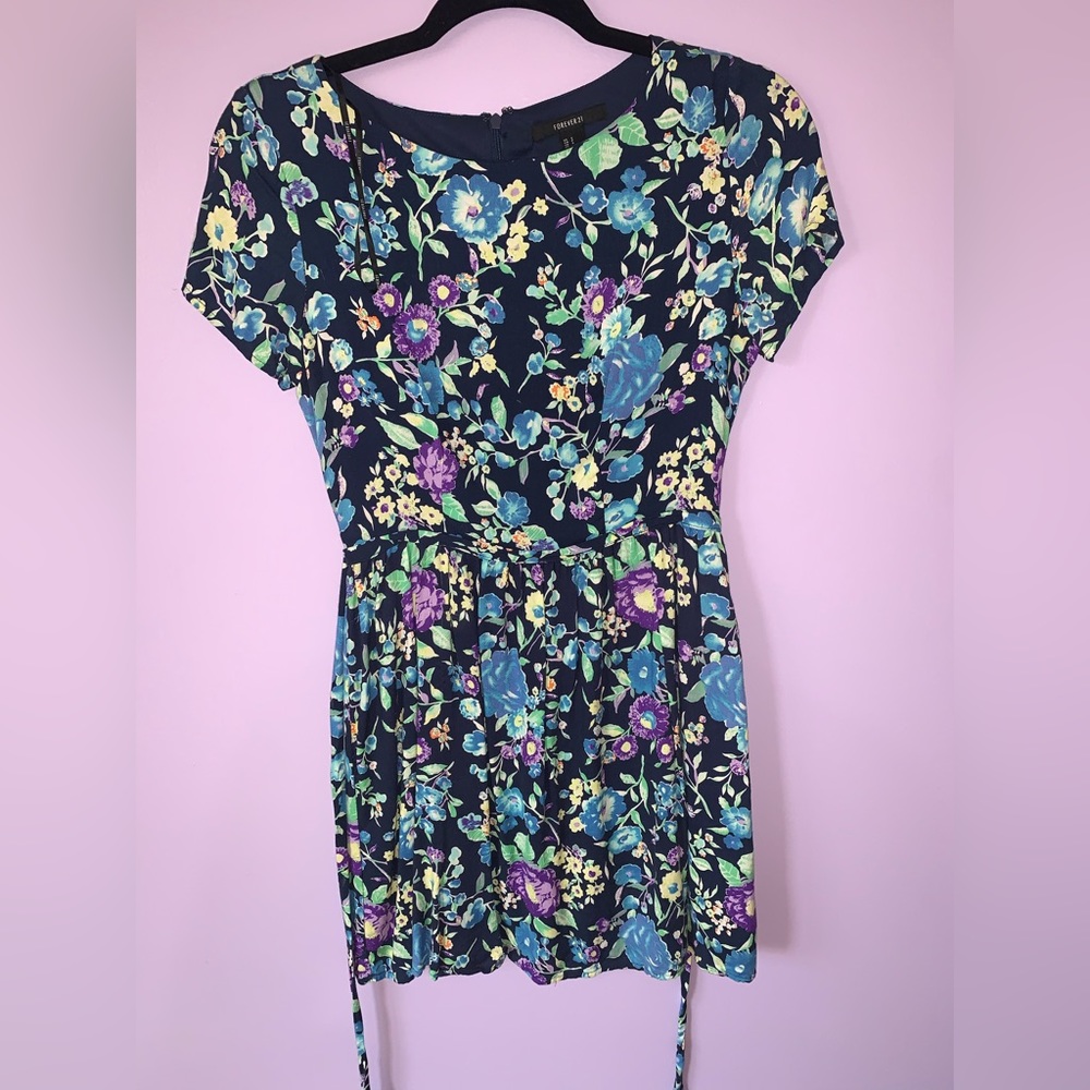 Floral Short SleeveForever 21 dress size small